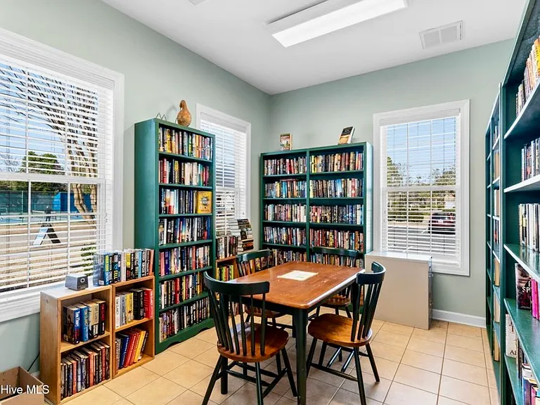 7401 Hermitage Ln — Photo 31