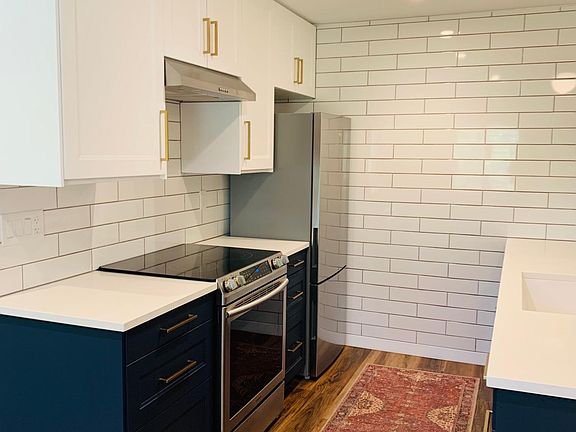 2nd image of 745 N Inglewood Ave #14