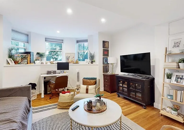 289 Beacon St #BF — Photo 1