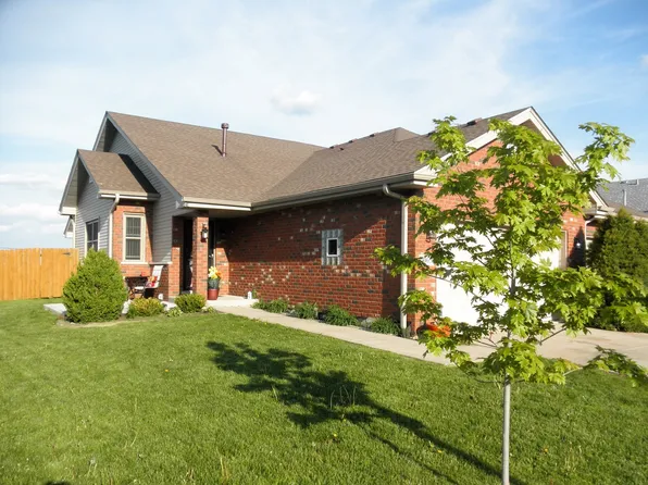 506 Flanagan Dr, Minooka, IL 60447