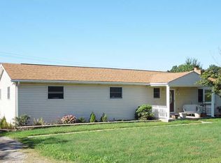 268 Round Top Dr, Kittanning, PA 16201