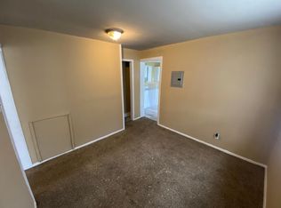 2612 S Elm St, Muncie, IN 47302