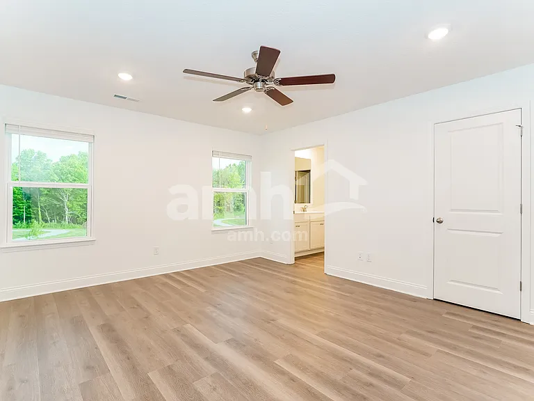 1080 Broyles Xing — Photo 10