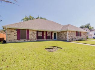 210 Redoak Cir, Lafayette, LA 70506