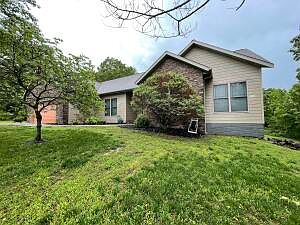 2nd image of 11640 Wildwood Dr