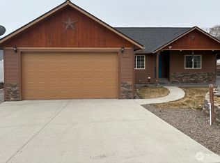 1040 Crest Loop, Entiat, WA 98822
