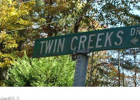 4th image of 160 Twin Creeks