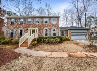 605 Trappers Run Dr, Cary, NC 27513