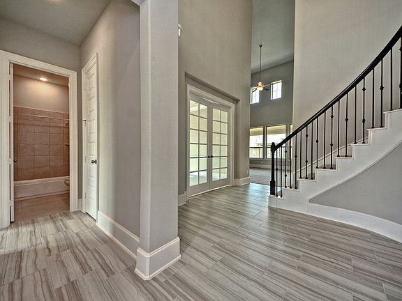 3rd image of 30422 Orchard Place Ln