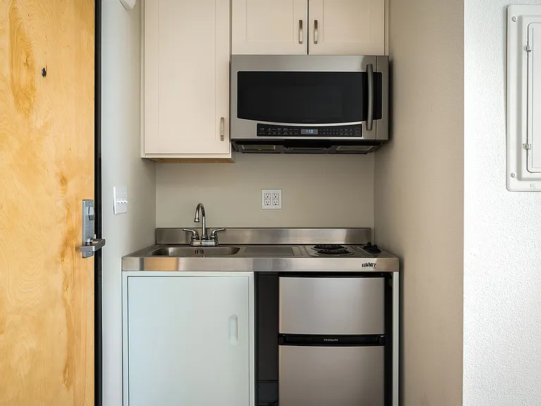 Enclave 54 — Photo 9