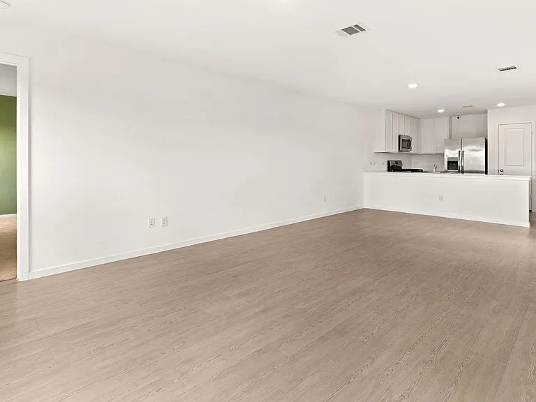 3005 Majestic Sunrise Dr — Photo 11