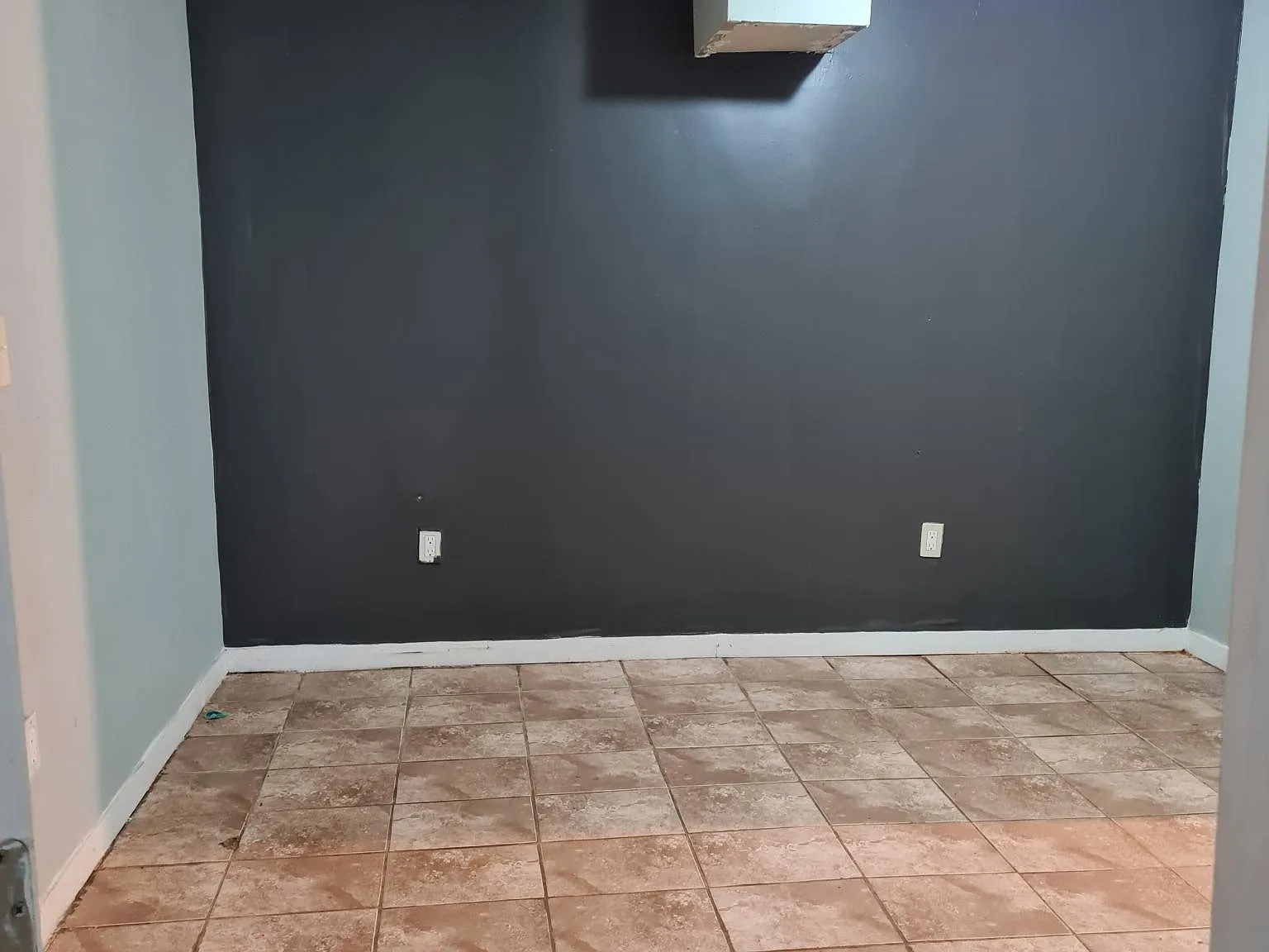 1855B Evans Dr SW, Atlanta — Photo 2