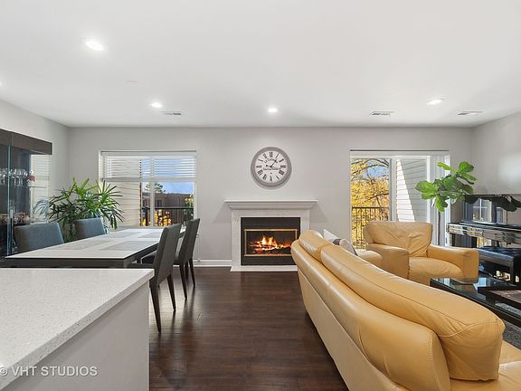3rd image of 3030 Pheasant Creek Dr APT 306