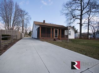 418 Vasbinder Dr, Chesterfield, IN 46017