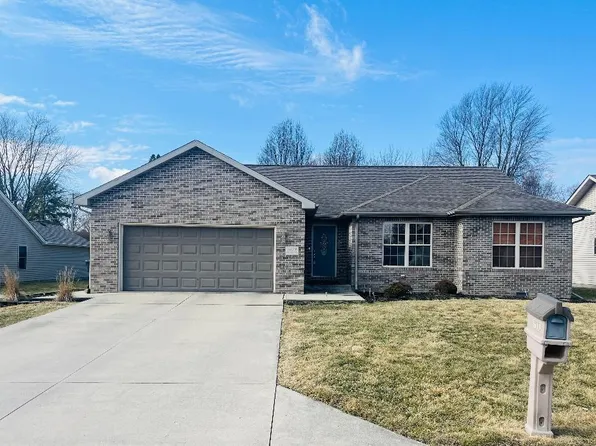 1613 S Stapleton Dr, Yorktown, IN 47396
