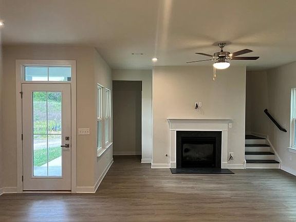 3rd image of 8053 Warbler Way