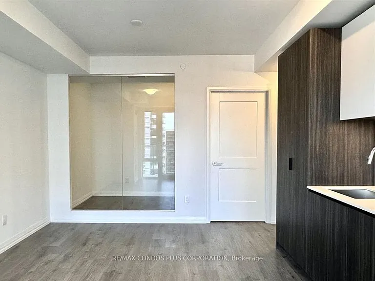 28 Widmer St #3126 — Photo 7