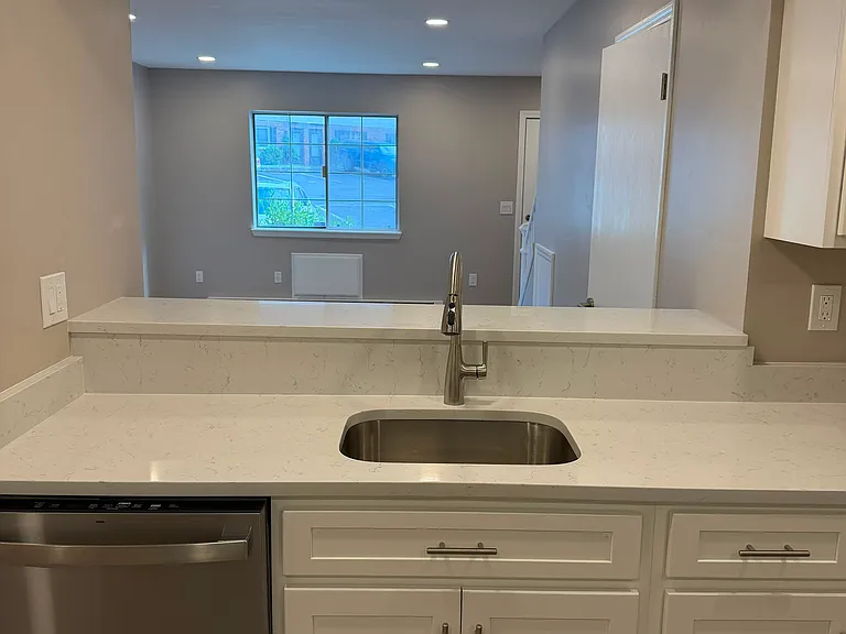 388 Perkins Ave #2-6 — Photo 2