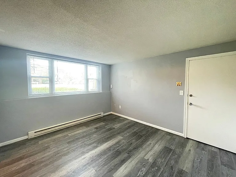 181 Loudon Rd #212 — Photo 6