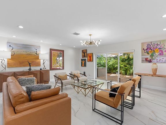 4th image of 1114 W Cypress Drive #V-8