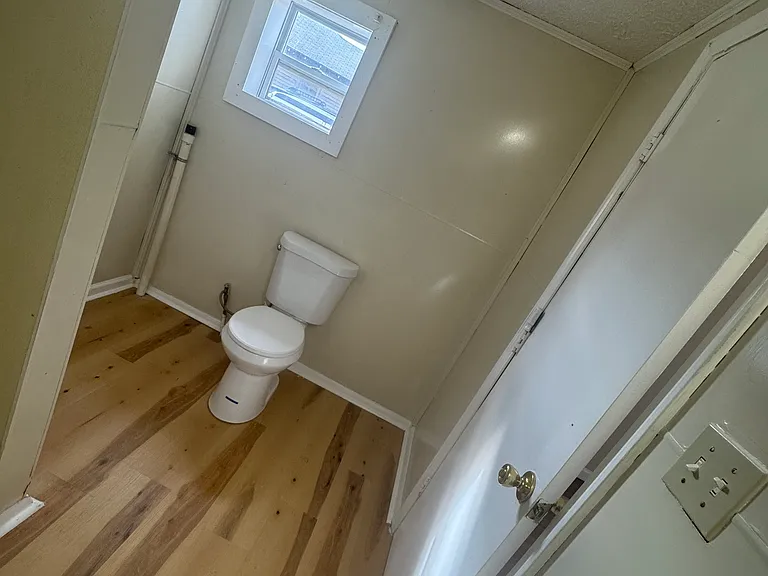 1032 W College Ext — Photo 6