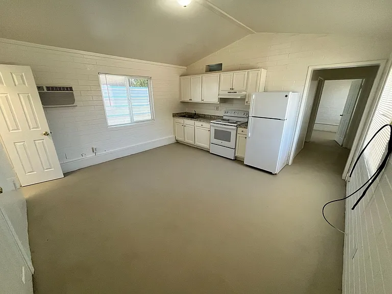 1347 E Benson Hwy — Photo 11