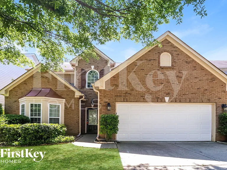 1460 Independence Trl — Photo 1