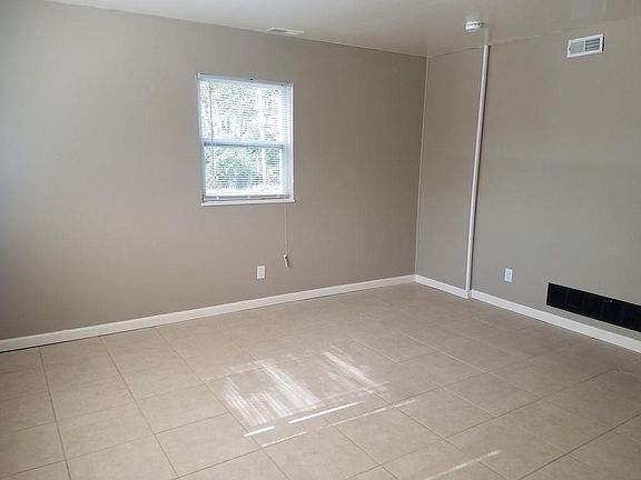 2nd image of 3552 Dorham Pl