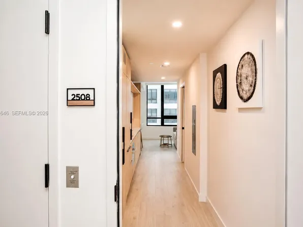 225 N Miami Ave #2508, Miami, FL 33128