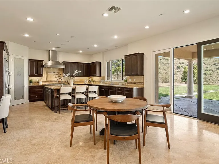 10727 W Stallion Ranch Rd — Photo 10