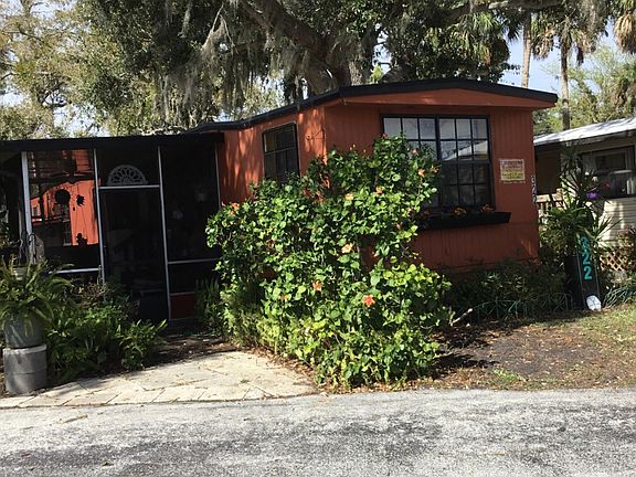 2nd image of 332 Matthew Cir