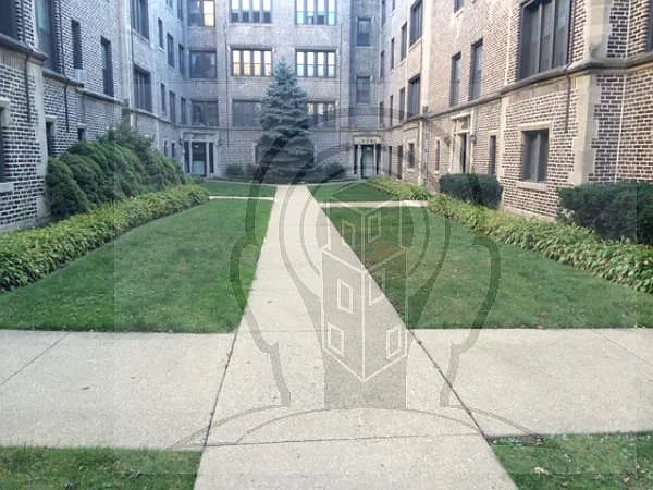 1367 W Estes Ave #3M — Photo 8