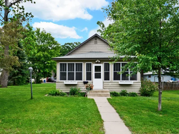 4818 Bloom Ave, White Bear Lake, MN 55110