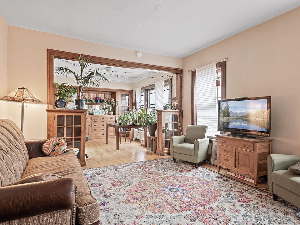 1st image of 3535 Lyndale Ave S APT 3