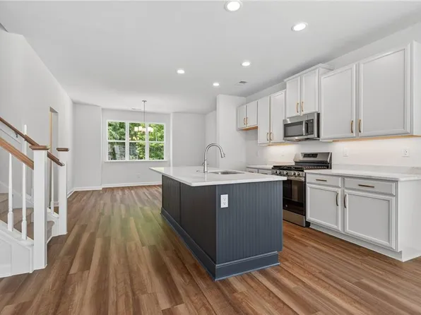 1007 Serene Rd #100, Suffolk, VA 23435