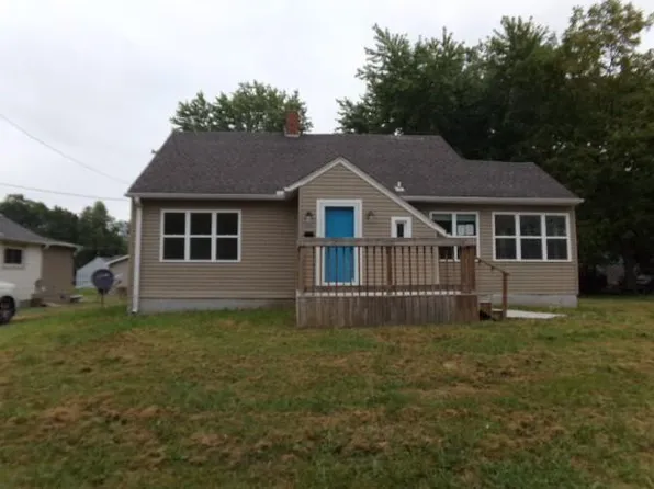 1060 S Ellsworth Ave, Marshall, MO 65340