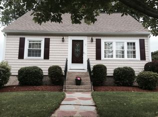 7 Hamilton Rd, Woburn, MA 01801