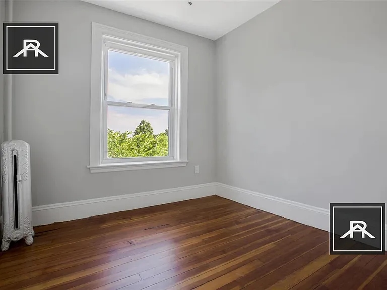 108 Winthrop Rd #6 — Photo 4