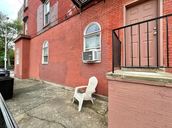 415 1st Street 1F image 19 of 20
