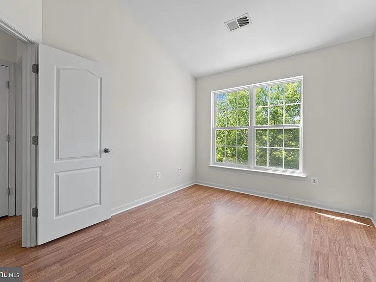 702 Anoosh Ct — Photo 24
