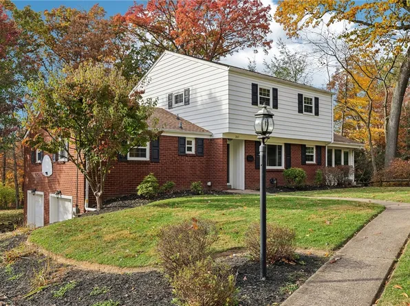 243 Rockingham Rd #O, Pittsburgh, PA 15238