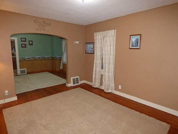 3rd image of 1014 Cedar St