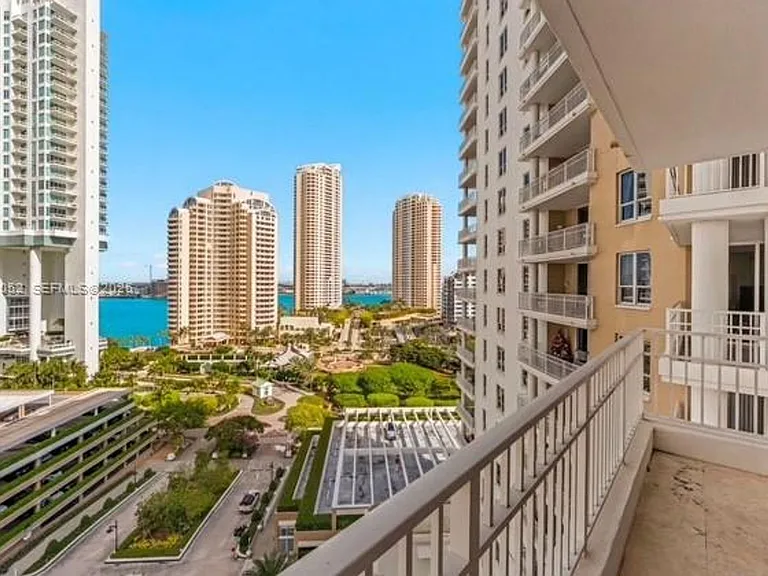 701 Brickell Key Blvd #1506 — Photo 22