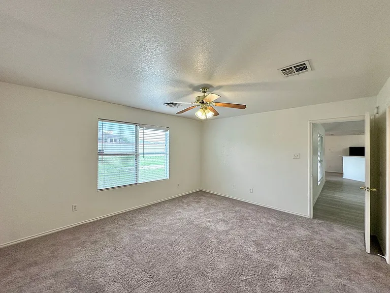 5309 Holster Dr — Photo 16
