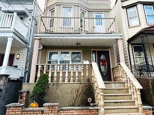 85-36 79th St, Woodhaven, NY 11421