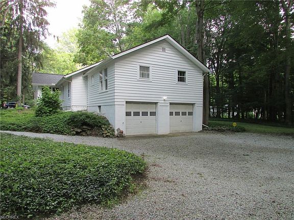 3rd image of 8307 Summit Dr