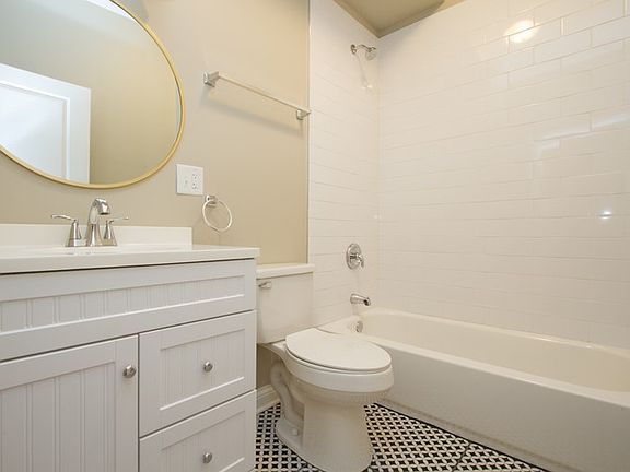 4th image of 6118 S Eberhart Ave APT 1