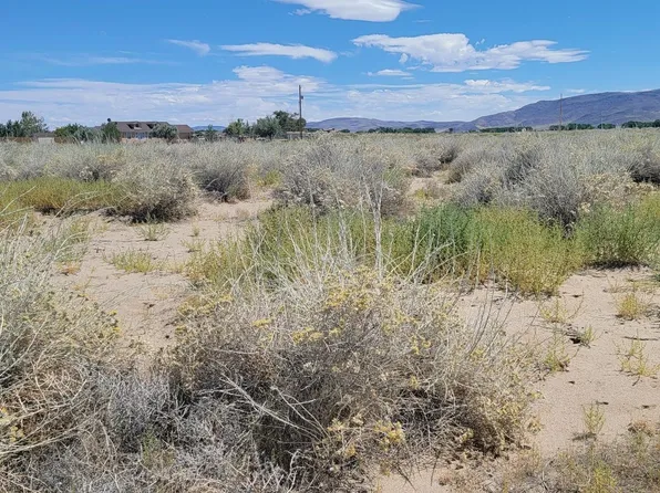 3475 E 9th St, Silver Springs, NV 89429