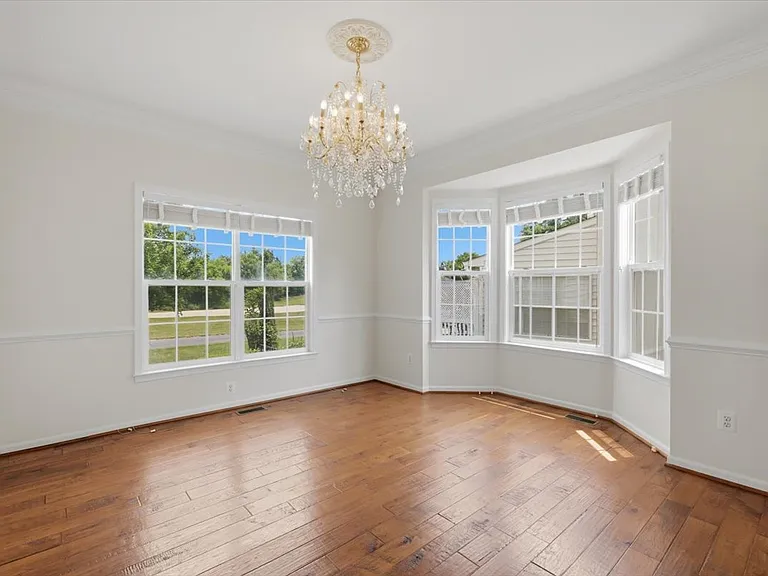 20242 Hidden Creek Ct — Photo 7