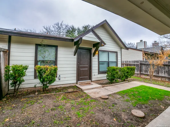 6847 Arbor Spring Dr, San Antonio, TX 78249